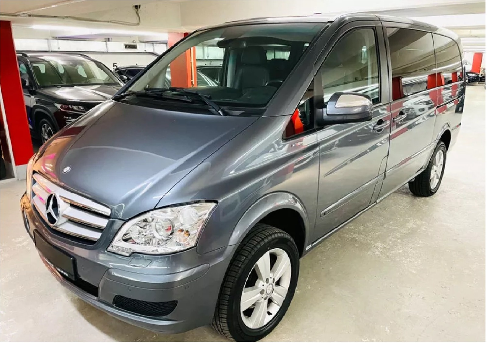 Mercedes Viano miniature 3