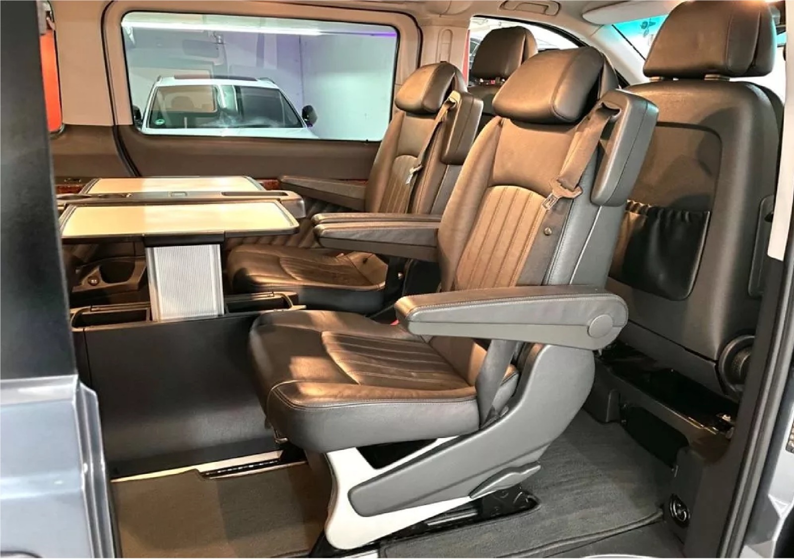 Mercedes Viano miniature 9