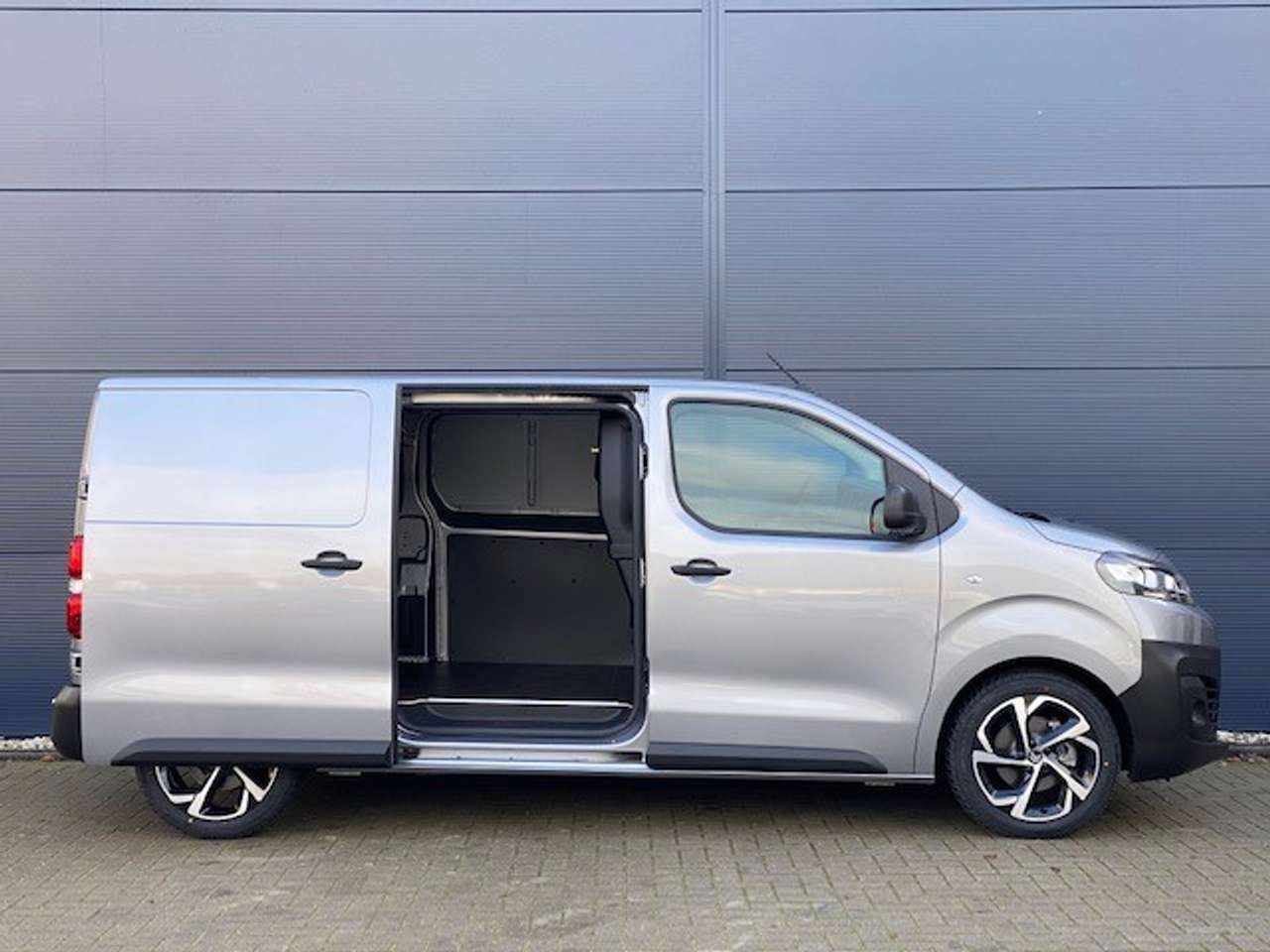 Citroen Jumpy 2.0 Hdi Bluehdi 150ch Business miniature 5