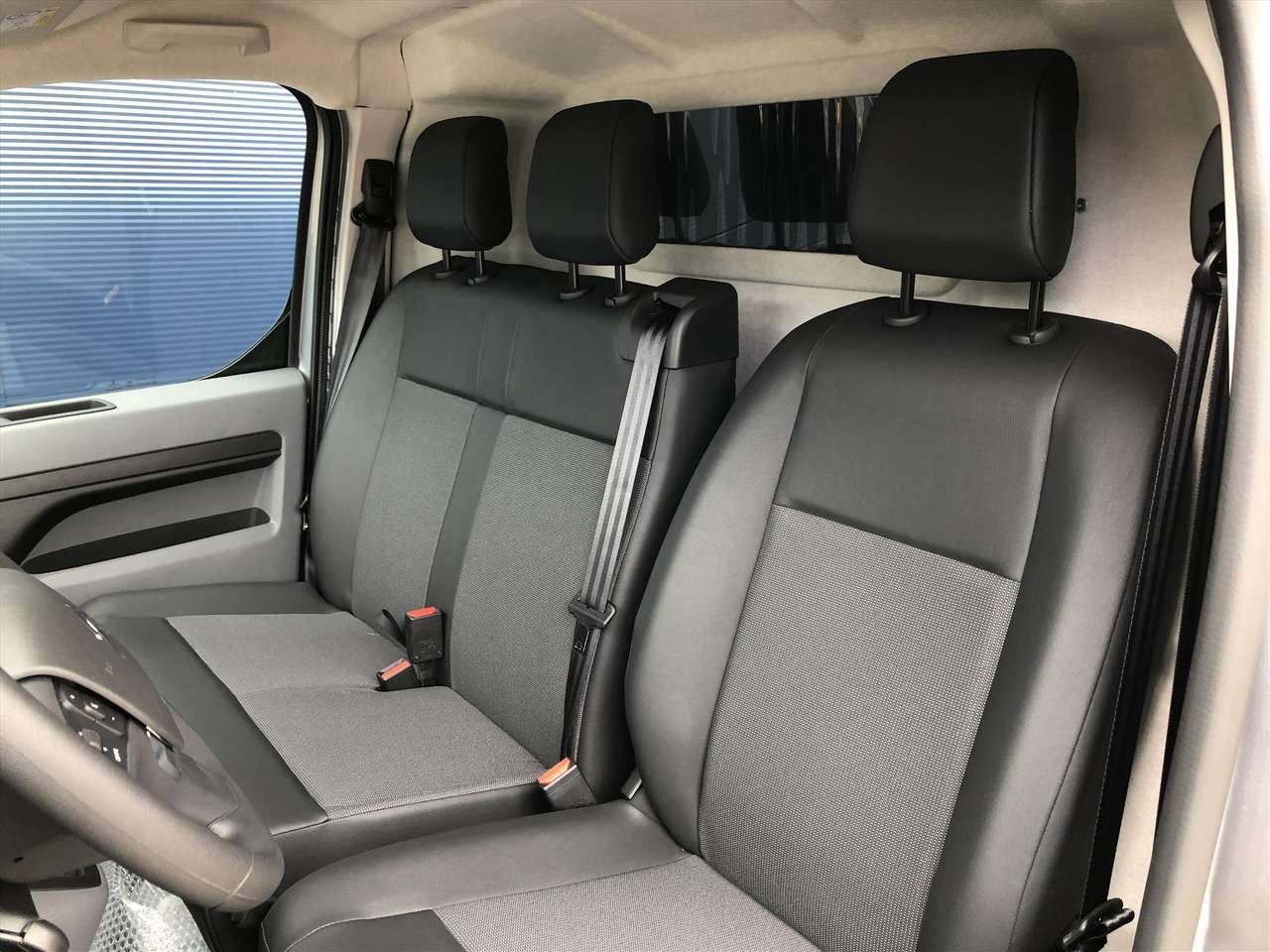 Citroen Jumpy 2.0 Hdi Bluehdi 150ch Business miniature 10