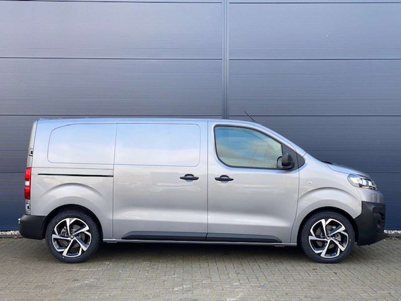 Citroen Jumpy 2.0 Hdi Bluehdi 150ch Business miniature 12