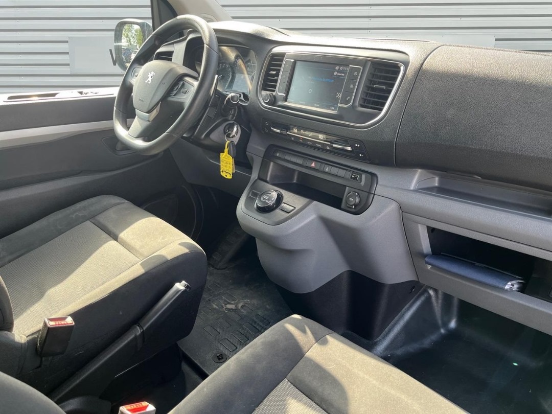 Peugeot Expert Cab App 2.0 BlueHDi 180 Premium miniature 2