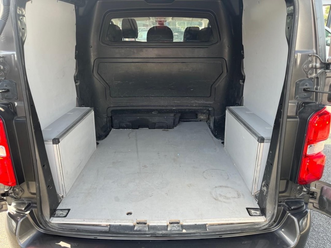 Peugeot Expert Cab App 2.0 BlueHDi 180 Premium miniature 3