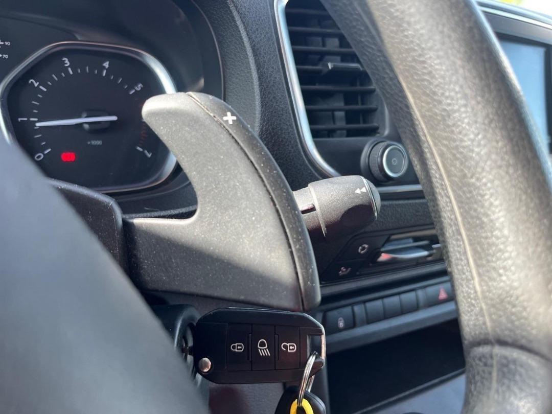 Peugeot Expert Cab App 2.0 BlueHDi 180 Premium miniature 8