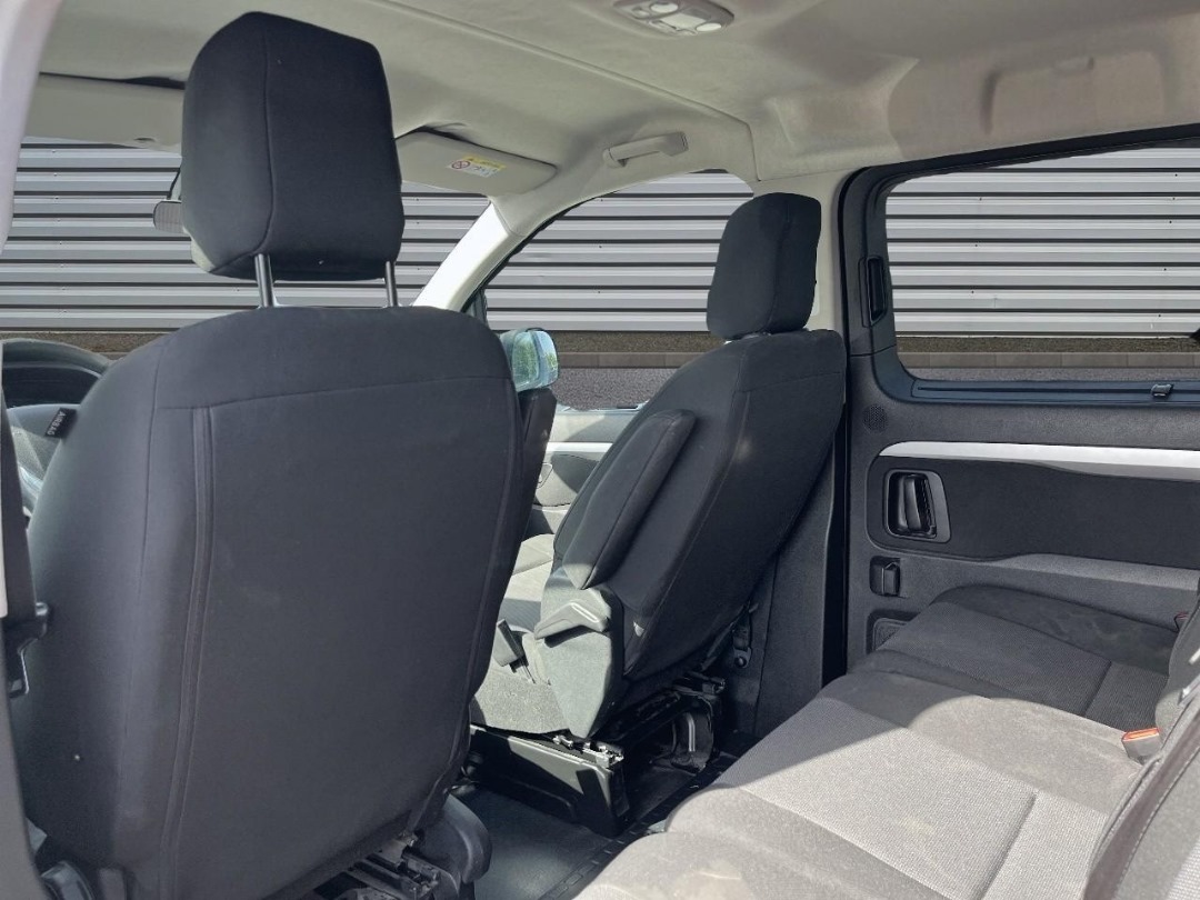 Peugeot Expert Cab App 2.0 BlueHDi 180 Premium miniature 14