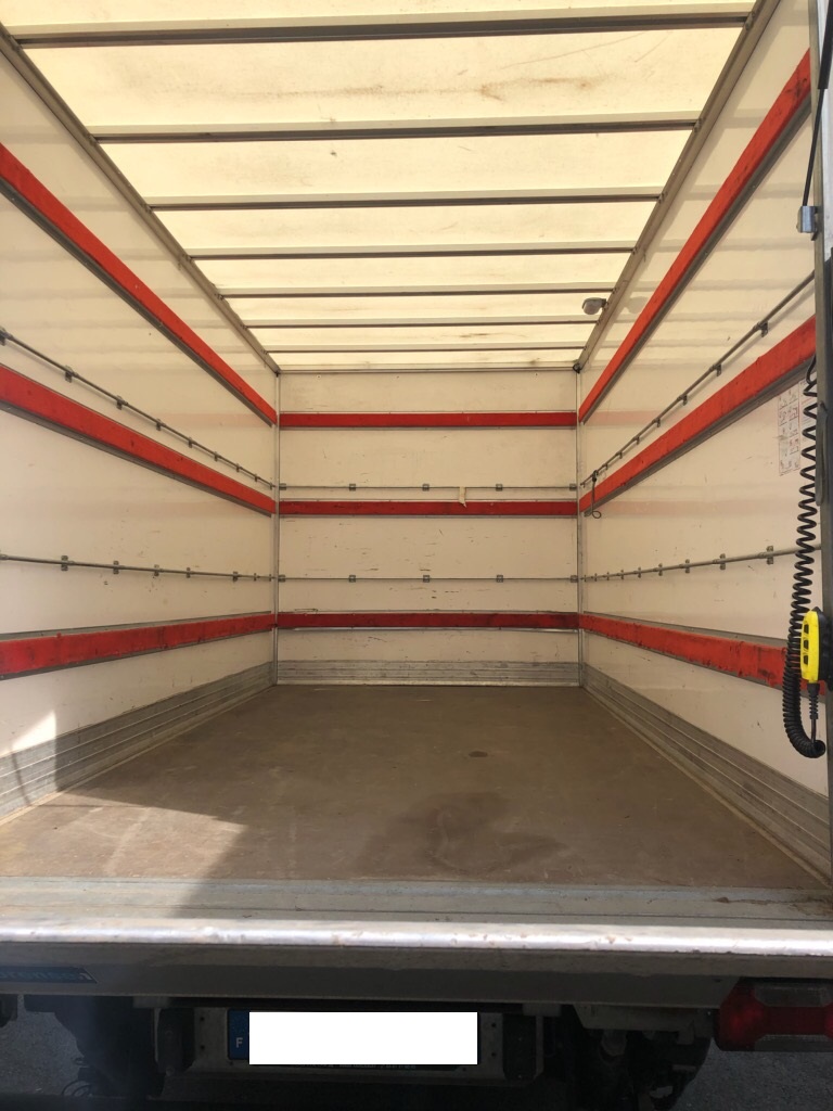 IVECO DAILY 35C16 CAISSE HAYON 20m3 160 CH miniature 2