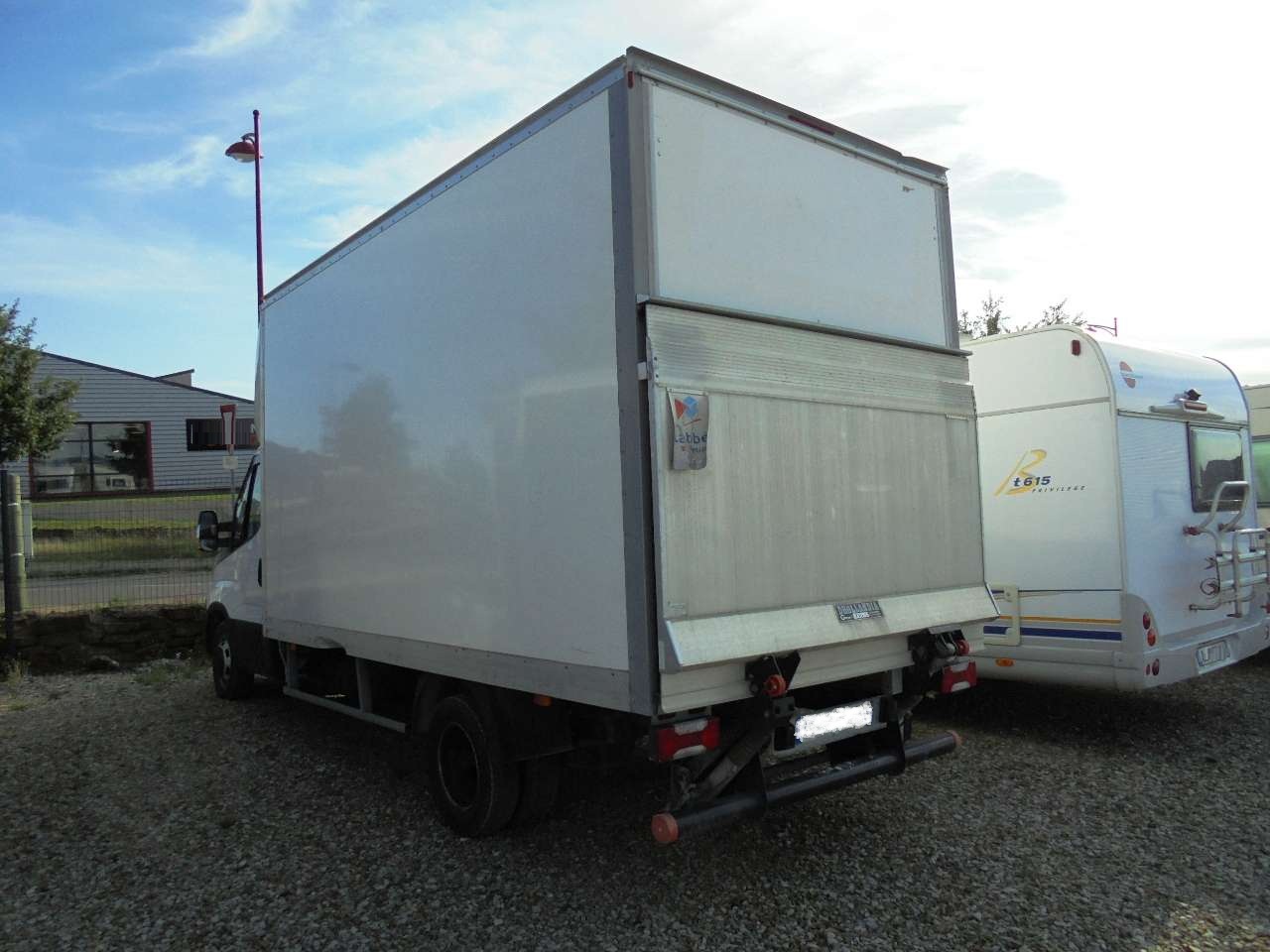 IVECO DAILY 35C16 CAISSE HAYON 20m3 160 CH miniature 15